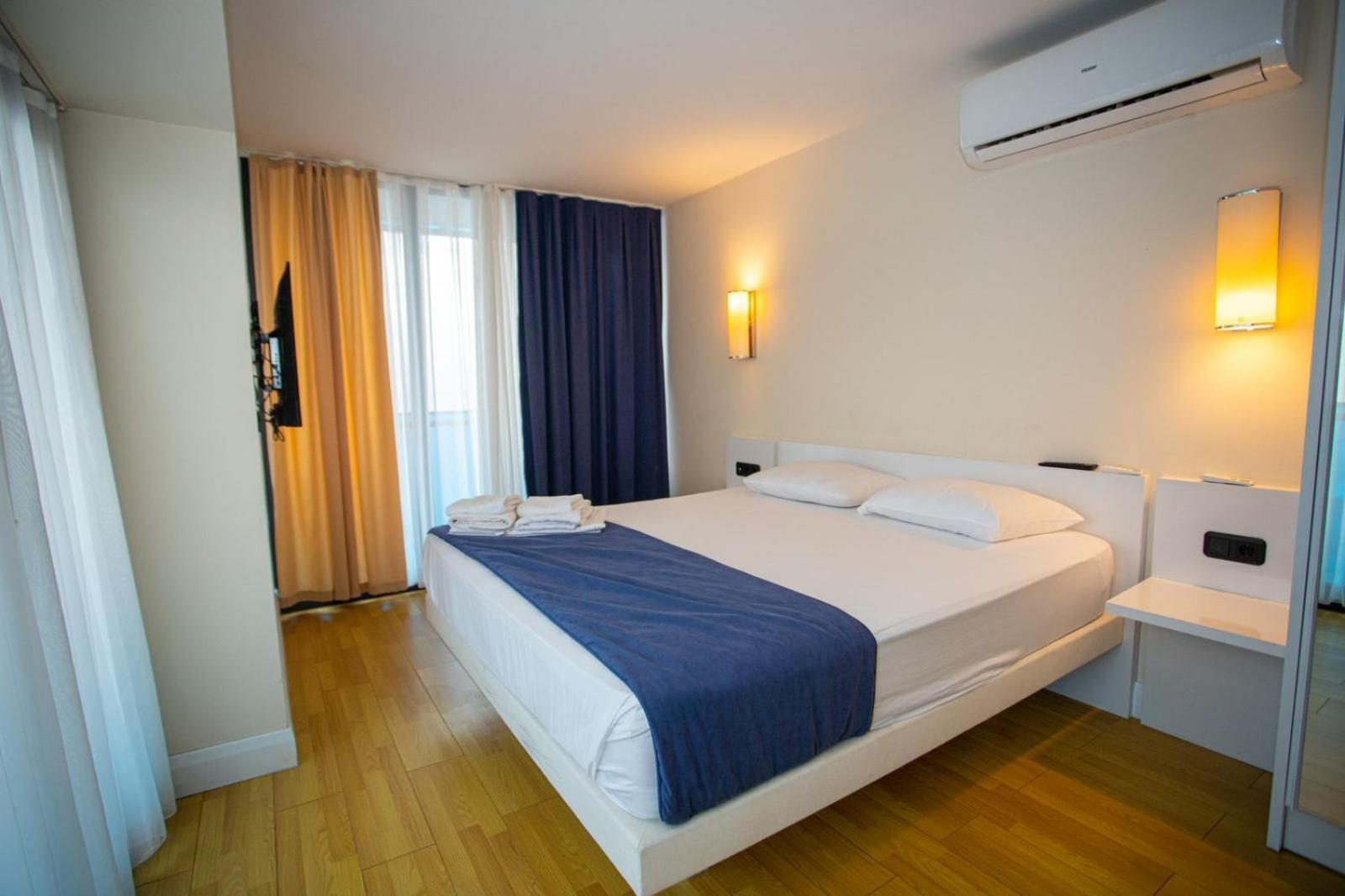 Orbi Aparthotel In Batumi Ngoại thất bức ảnh