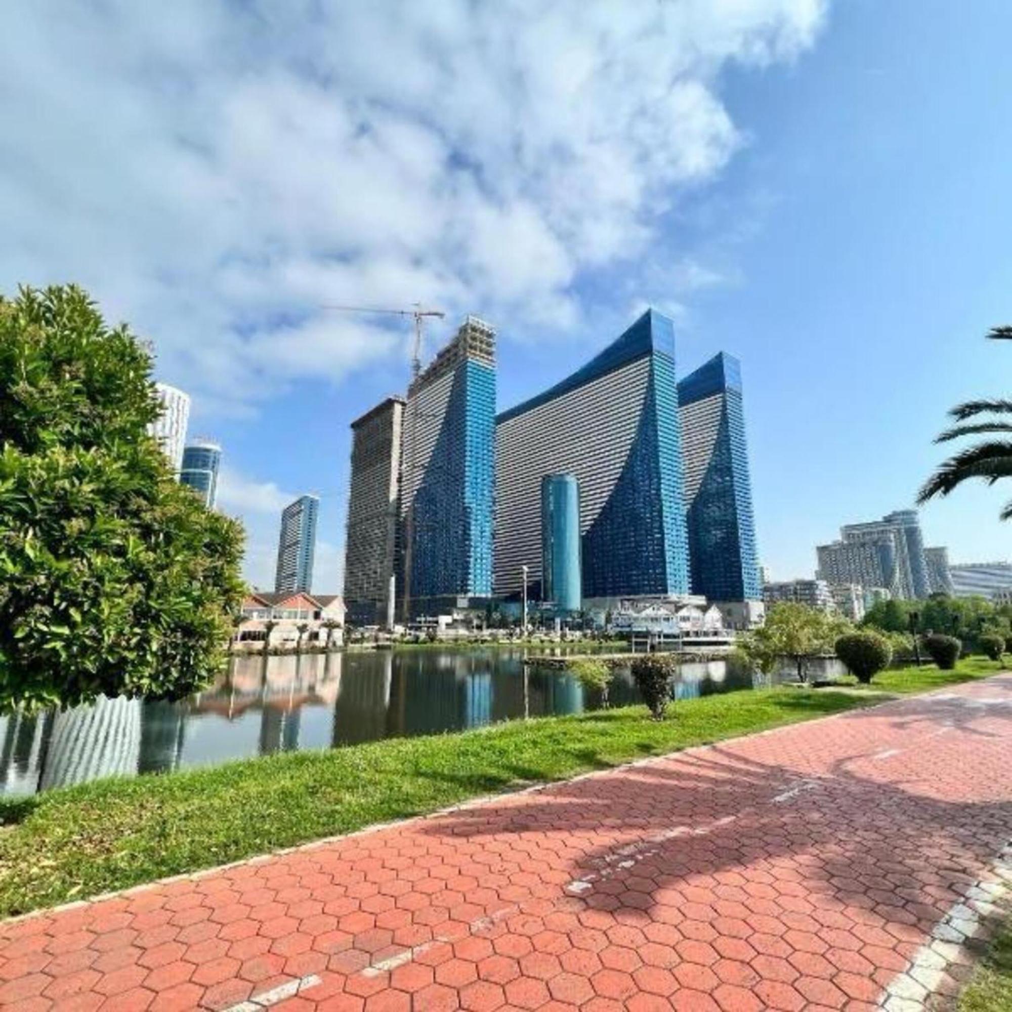 Orbi Aparthotel In Batumi Ngoại thất bức ảnh